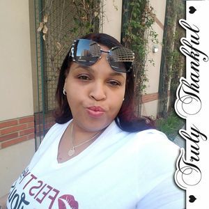 Meet your Posher, Antionette